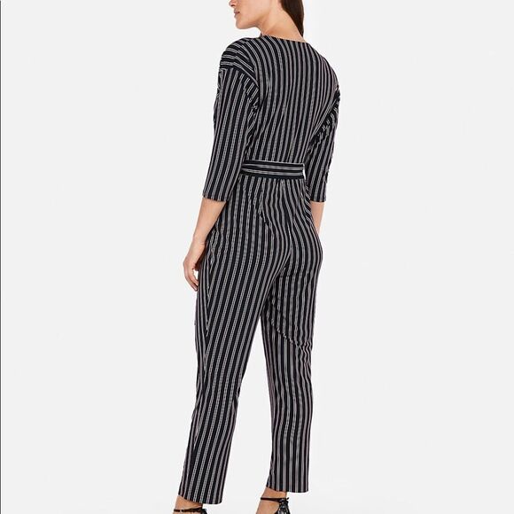 ✨HP✨Stripe Tie-Waist Surplice Jumpsuit✨ - Picture 2 of 5